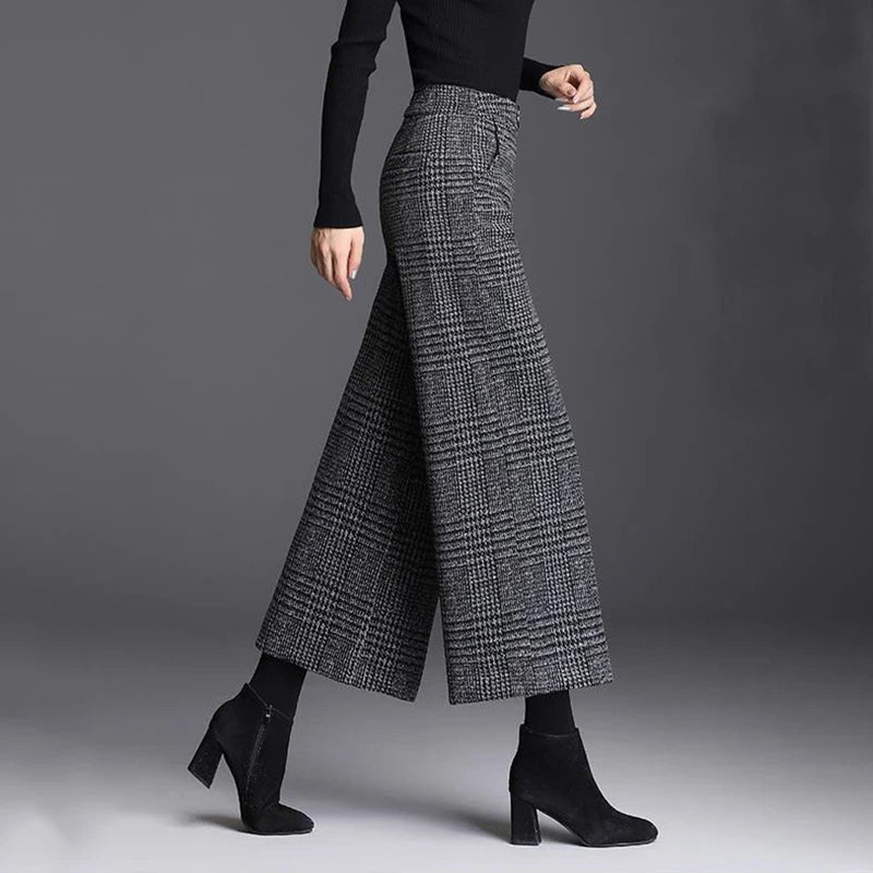Calyrae | Women’s Tailored Wide-Leg Plaid Trousers