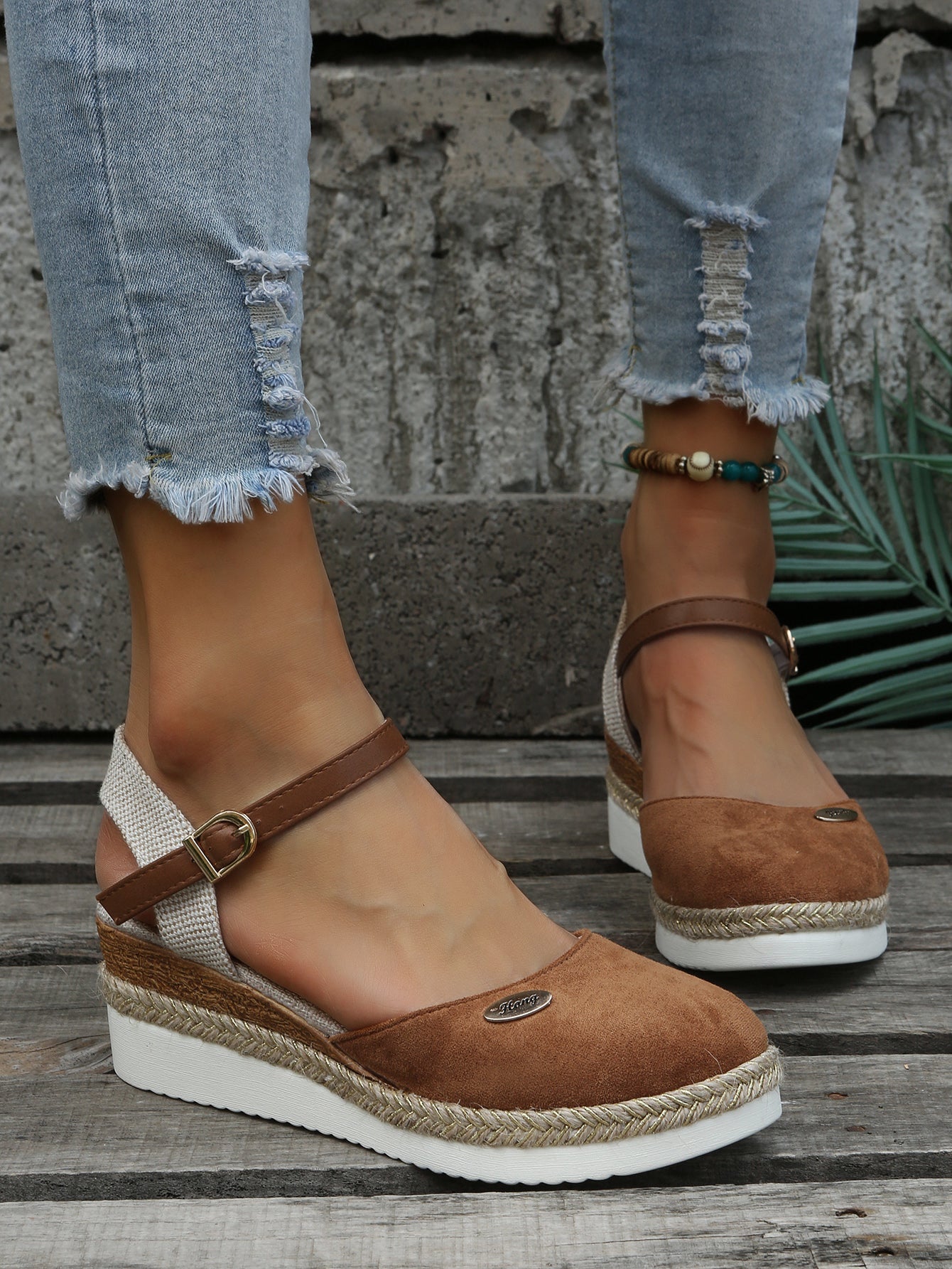 Vionna | Women’s Closed-Toe Platform Espadrilles