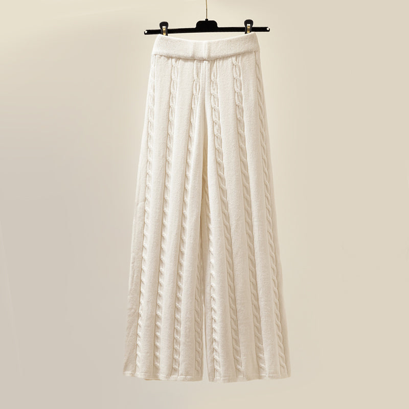 Scarlett | Women’s Cozy Elegance Knit Set