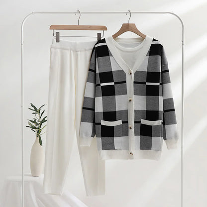 Zyrell | Women’s 3-Piece Plaid Knit Set