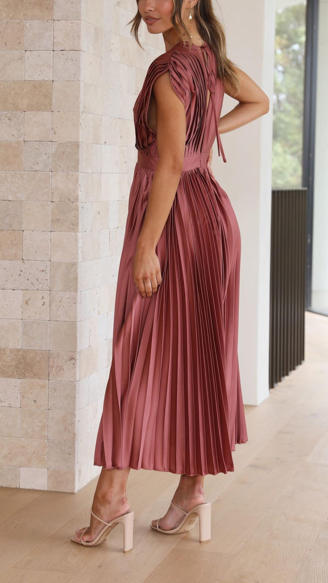 Silvana | Women’s Pleated Maxi Dress