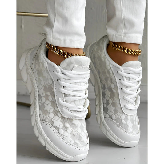 Sorelia | Women’s Structured Lace-Up Shoes